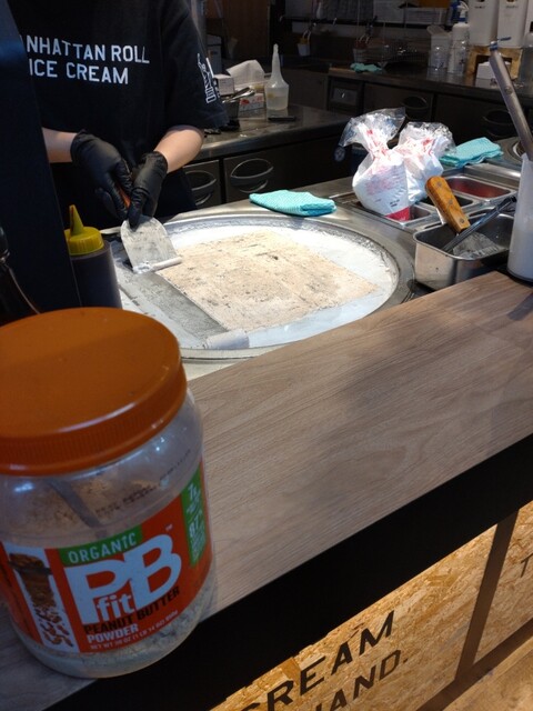 MANHATTAN ROLL ICE CREAM Oosu Ten photo 5