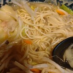 タンメン桜屋 - 麺　細