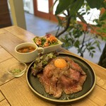 Café Harmo - A5黒毛和牛ローバーボウル