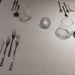 リストランテ サクラ - 2014/09/23  本日は、奥の半個室。テーブルセッティング。