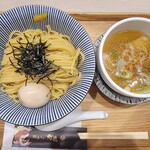 鯛塩そば 灯花 ららぽーと安城 - 