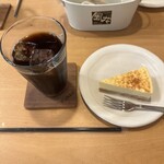 チーズケーキ工房・カフェ 風花 - 風香チーズケーキとアイスコーヒー