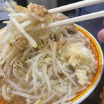 えどもんど - アブラとヤサイの相性は抜群！