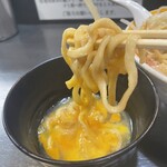 えどもんど - 麺を引き立てる生卵はマストです！