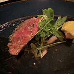 CICADA - サーロインでしたが、薄切りだったので、ヒレしか食べれない私も美味しくいただけました。5切れくらいありました。