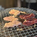 炭火焼肉 ホルモン にく式 - 