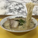 ラーメンまむし - 麺リフト