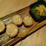 孝虎 - カリッとお麩の酒粕トーストうにのせ　