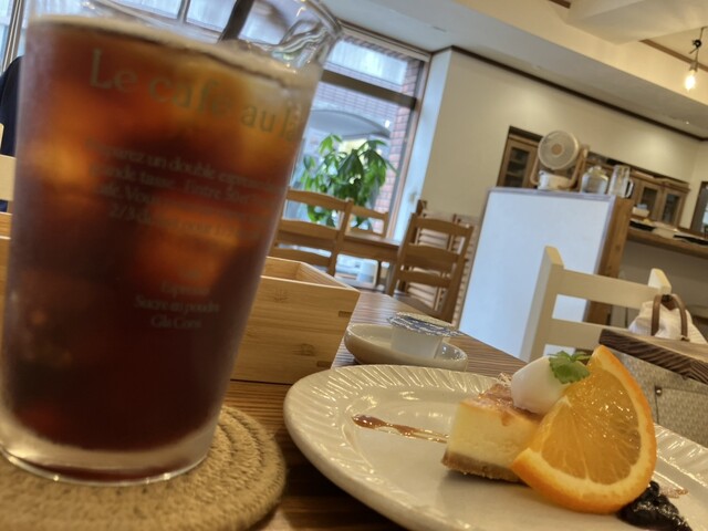 cafe and kissa sugasol（カフェアンドキッサシュガソル） - 黒松（カフェ）の写真