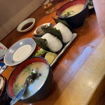 活魚料理 広海 - お味噌汁　おにぎり