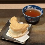 厳選焼鳥 一石三鳥 - 最中バニラアイス、フレーバーティー