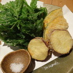 孝虎 - 八丈島明日葉の天ぷら　