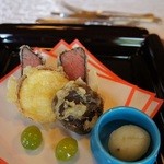 奈良ホテル - 和牛磯部巻き新挽き揚げ　丸十　椎茸　銀杏　山葵卸　煎出汁