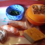 車海老柴煮　紅鱒タルタルオレンジ風味　柿風味のカステラ焼き　パテドコション　菊菜お浸し