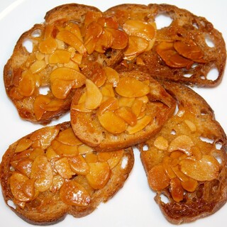 カフェ&ベーカリー とまり木_0