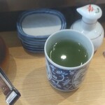 まぐろ人 御徒町出張所 - お茶