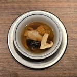 眞善美 - 金華ハムと松茸の薬膳スープ