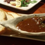 ん。 - 牛すじのデミグラスソース・・。