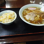 菊屋 - 半チャンラーメン