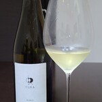 日本料理 TOBIUME - お酒⑪ドメーヌ・ユラ・ル・シロンス・エ・ラ・レゾナンス2023(白ワイン、フランス)
      葡萄品種:リースリング100%