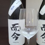 日本料理 TOBIUME - お酒⑫而今 純米大吟醸 名張2024(三重)
      米品種:三重県名張産山田錦100%、精米歩合:40%