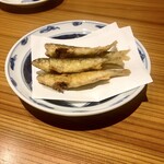 手打ちそば やっ古 - 稚鮎の唐揚げ