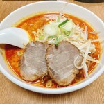 鴻翔中国料理 四川閣 - チャーシュー入り担々麺