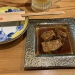 焼鳥・旬肴 泉房 - 贅沢すぎるお通しの角煮
