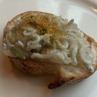 grigio la tavola - 