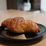 ぱん屋 どんぐり - 料理写真:クロワッサン