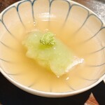 礒田 - 蒸し物です。底には甘鯛。薄い緑は冬瓜の摺りおろしです。餡は吉野葛かな？