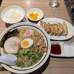 宇都宮餃子館 - 