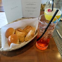 グリロジー バー＆グリル - 