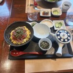 小石川 中勢以 - 