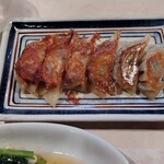 黄龍 - 餃子。焼き具合がよかった。