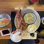 マルトモ水産 鮮魚市場 - 