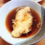 本田 - 鶏の天ぷら
      食べ応えあり