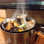 金町 肉流通センター - ニンニクホイル焼き、ごちゃまぜホルモンなど
