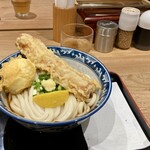 難波千日前 釜たけうどん 八重洲北口店 - 