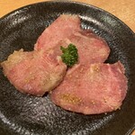 焼肉問屋 牛蔵 - 特上タン塩