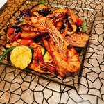 凛丹 toiet - 殻付き大海老と南瓜の沙茶醤炒め