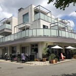 トラットリア エ ピッツェリア リンカント - お店の建物（保谷駅北口からまっすぐ北上、徒歩２分くらい）