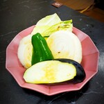 焼肉 済州 - 野菜盛りも無料サービス