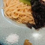 麺屋 寛 - つけ麺の皿の塩