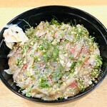 与一 - 料理写真:りゅうきゅう丼