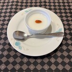 魚一 - 杏仁豆腐