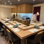 新宿 江戸前鮨と和食 朧 - 