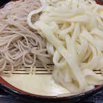 そば三昧 - 娘が注文したあいもり。お蕎麦よりおうどんの方が美味しそうで。
