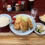園春 - チキンカツ定食¥800