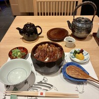 東京竹葉亭 南御堂店 - 牛ひつまぶし　元々名古屋限定だったらしい